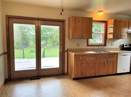 1517 Latrobe St, Latrobe PA 15650-2612 exterior