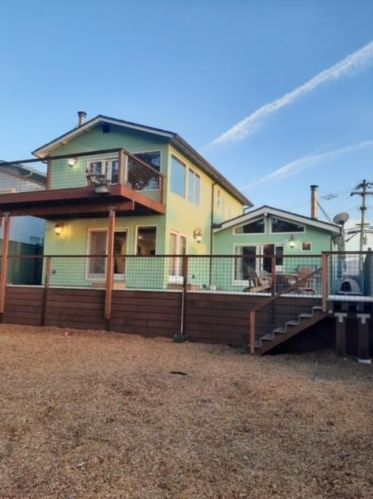 1057 Fassler Ave, Pacifica, CA 94044-3653