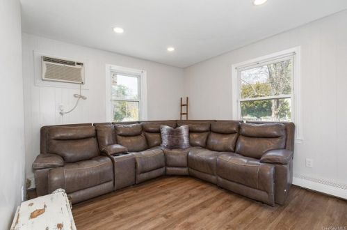 312 Spackenkill Rd, Poughkeepsie NY  12603-5318 exterior