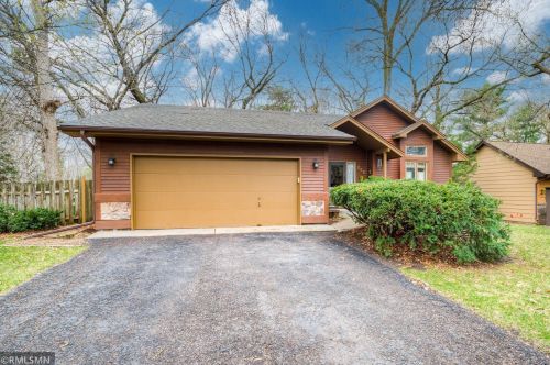 846 90th Ave, Minneapolis, MN 55433-5731