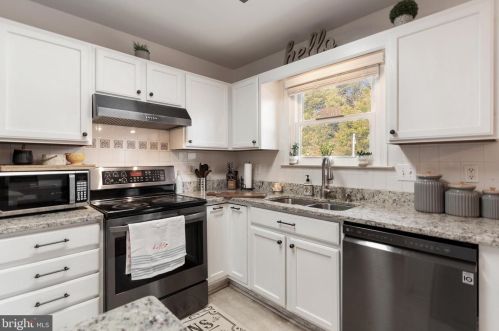 7007 Cedar Crest Dr, Fredericksburg VA  22407-8545 exterior