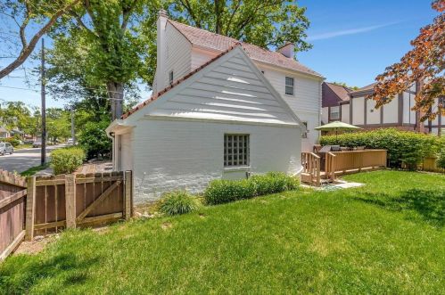 3935 Eileen Dr, Cincinnati OH 45209-2016 exterior