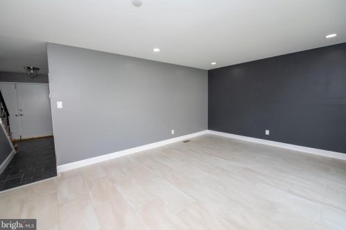 1865 Greymont St, Philadelphia PA  19116-3829 exterior