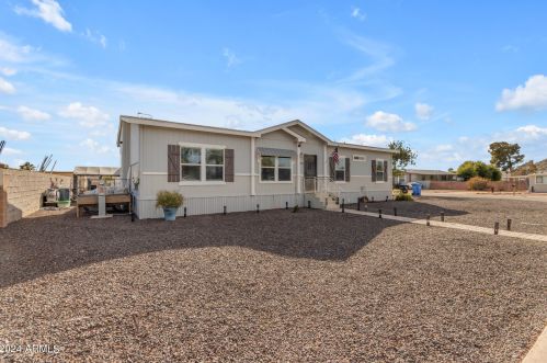 3815 Potter Dr, Glendale, AZ 85308-2133