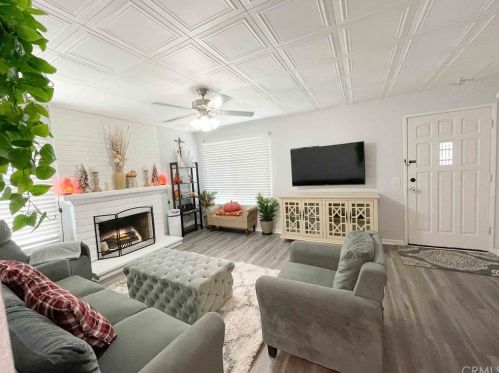 860 Plumwood St, Colton CA  92324-4523 exterior