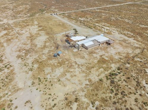 5041 Avenue, Lancaster CA  93534-7428 exterior