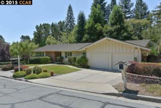 806 Crossbrook Dr, Moraga, CA 94556-1215