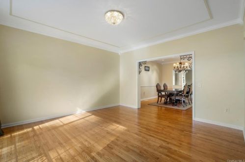 47 Washington Ave, Crotonville NY  10562-5520 exterior