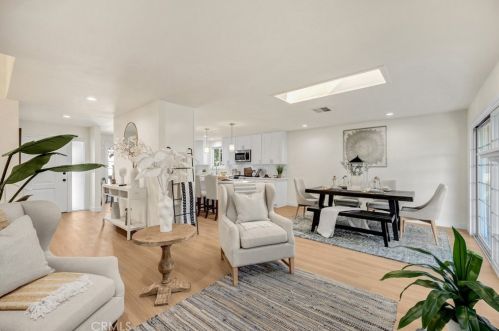 3470 Julian Ave, Long Beach CA  90808-3108 exterior