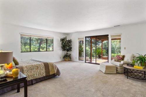 28108 Glenmeade Way, Escondido CA 92026-6635 exterior