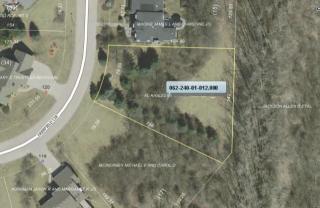 123 Deerfield Cir, Bryan, OH 43506-9368