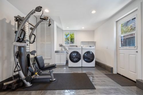 1200 Judson St, Belmont CA  94002-2845 exterior