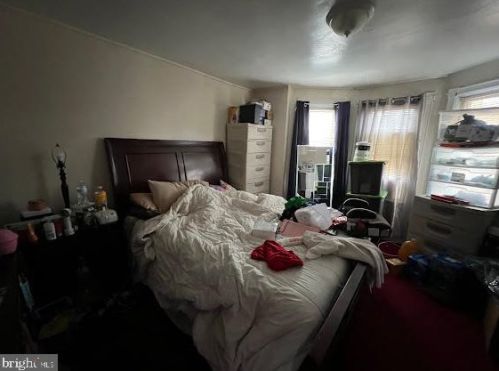 715 Stuyvesant Ave, Trenton NJ  08618-4105 exterior