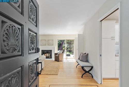 23 Martha Rd, Orinda, CA 94563-3558
