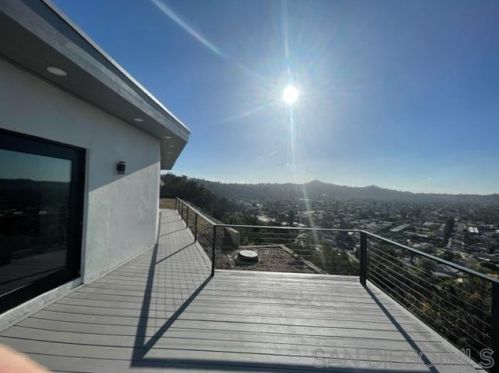 1110 Monterey Dr, El Cajon CA  92020-6718 exterior