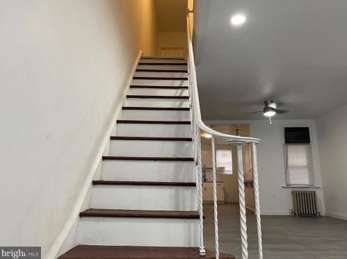 215 Comly St, Philadelphia PA  19120-1104 exterior