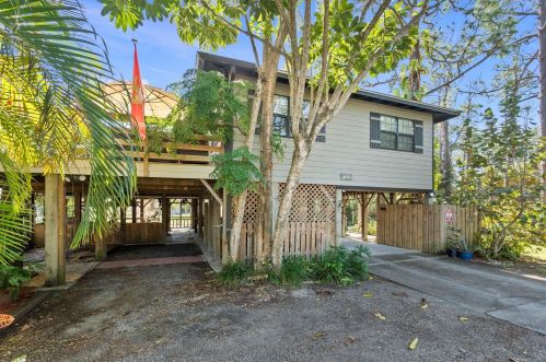 722 Surrey Ter, Sebastian, FL 32958-5423