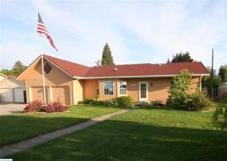 1811 8th Pl, Kennewick, WA 99336-5275