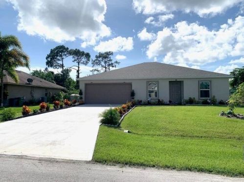 2902 Lucerne St, Fort Pierce, FL 34953-4415