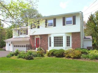 9094 Walton Rd, Macedonia, OH 44067-1137
