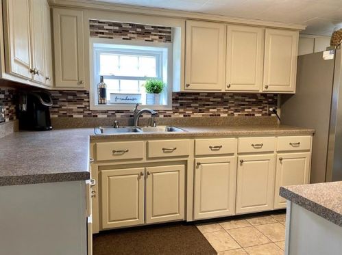 143 Big Run Creek Rd, New Castle, PA 16101-5379