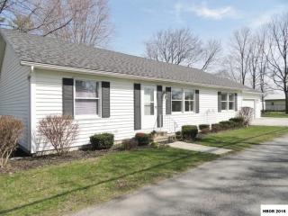 425 Dayton Ave, Findlay, OH 45840-5753