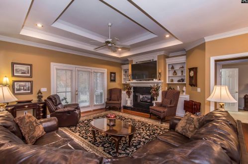 140 Clubhouse Dr, Cayce-West Columbia SC 29172-2584 exterior