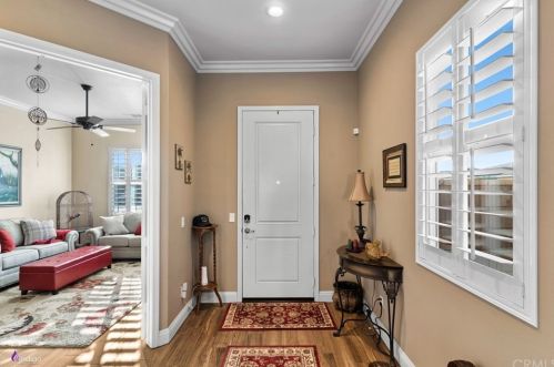 6019 Dubois Pl, Bakersfield CA  93306-7590 exterior