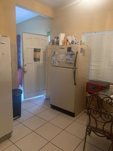 927 Hacienda Ct, Orlando FL  32808-7019 exterior