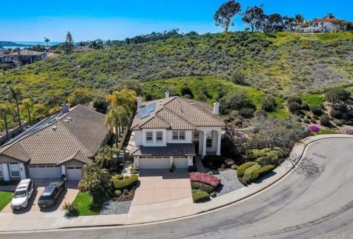 7309 Golden Star Ln, Carlsbad, CA 92011-4854
