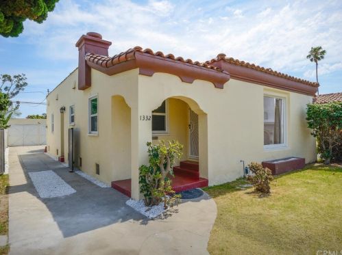 1332 Poppy St, Long Beach, CA 90805-3153