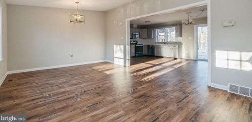 44 Berkley Rd, Mount Royal, NJ 08061-1014