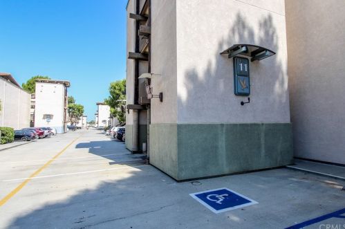 7217 Marina Pacifica Dr, Long Beach CA 90803-3809 exterior