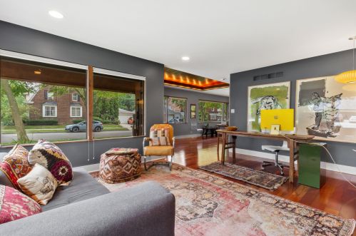 4101 Lk Dr, Milwaukee WI 53211-1720 exterior