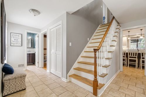 468 Huron Ave, Pittsburgh, PA 15237-4830