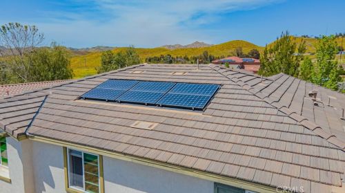 53187 Trailing Rose Dr, Lake Elsinore CA  92532-1660 exterior