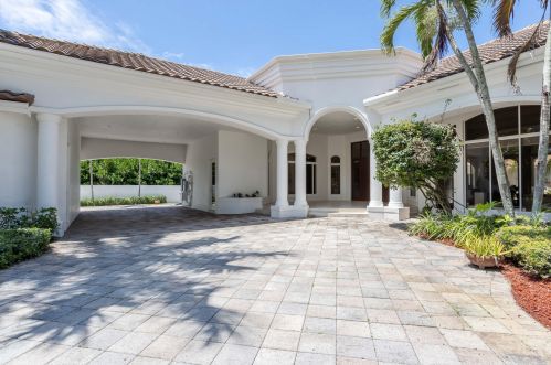17914 Lake Estates Dr, Boca Raton, FL 33496-1428