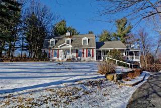17 Johnny Cake Hollow Rd, Melrose, NY