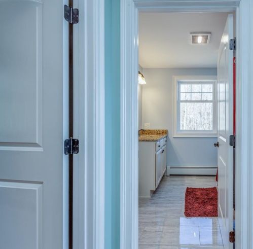 875 Valley Rd, Washington NH  03280-3122 exterior