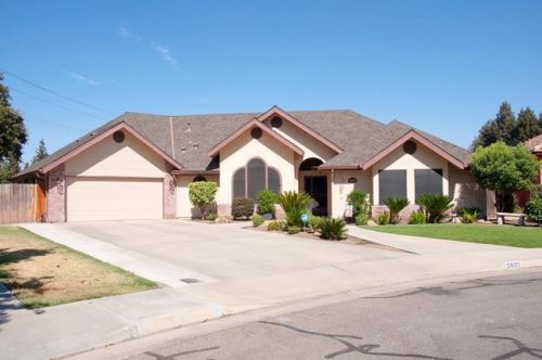 5800 Harter Ct, Visalia, CA 93277-8628