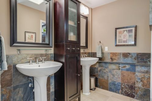 3637 Dove Holw Rd, Encinitas CA 92024-7248 exterior