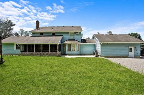 60 Cedar Ln, Poughquag, NY 12570-5003