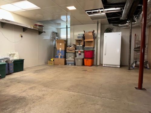 4012 Davis Ave, Whitaker PA  15120-3424 exterior