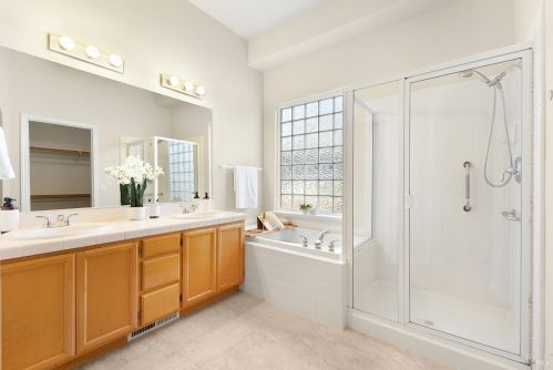 5518 Rainbow Cir, Santa Rosa CA  95409-4376 exterior