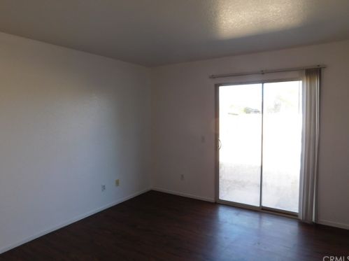 43528 32nd St, Lancaster CA  93535-4958 exterior