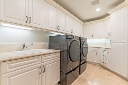 7 Shoreridge, Newport Beach CA  92657-1813 exterior