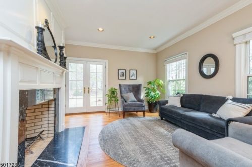 4 Alder Creek Dr, Califon NJ  07830-3001 exterior