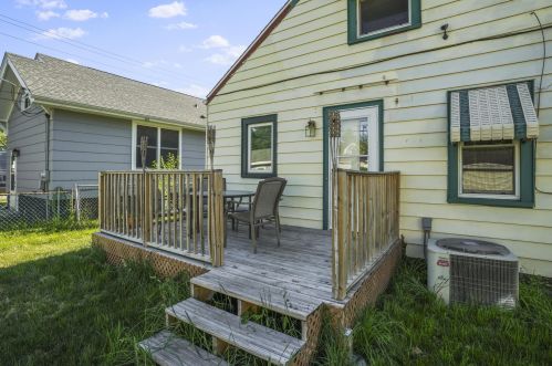 6927 35 Ave, Kenosha WI 53142-3942 exterior