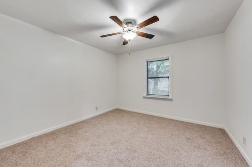 2417 Shropshire St, Fort Worth TX 76105-5238 exterior