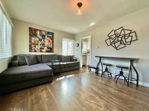 757 Redondo Ave, Long Beach CA  90804-5140 exterior